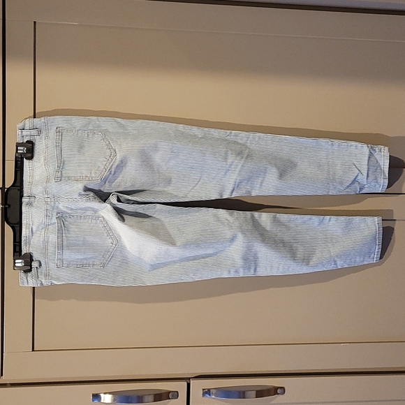 Mossimo skinny jeans. Size 9 - Picture 3 of 6